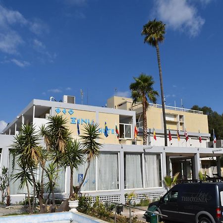 Hotel Theoxenia Missolonghi Bagian luar foto