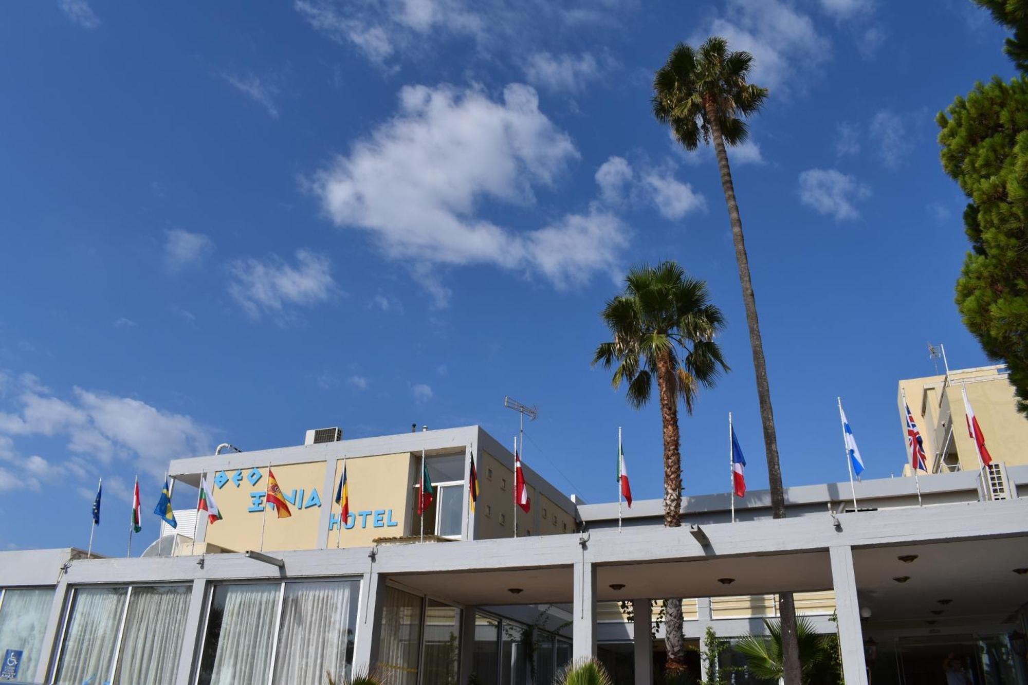 Hotel Theoxenia Missolonghi Bagian luar foto